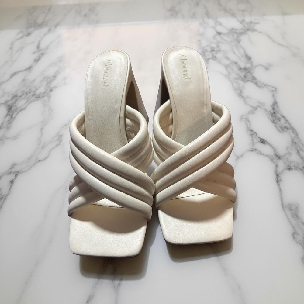 Abound Cream Heeled Sandals size 8.5